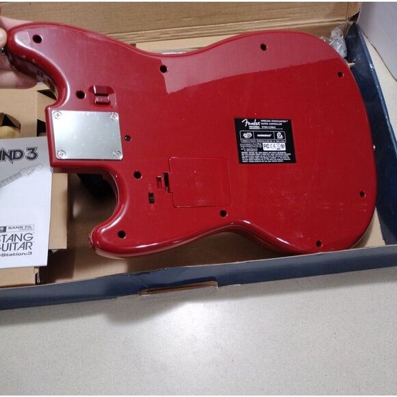 Rockband 3 Fender Mustang Pro Guitar & Strap PS3 PlayStation Mad Catz NO DONGLE - Picture 11 of 12